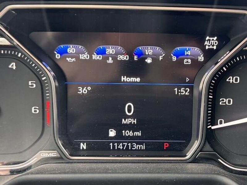 Used 2021 GMC Yukon SLTImage 17