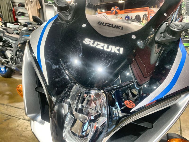 New 2025 Suzuki GSX-R1000R Image 24