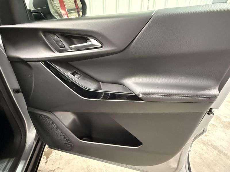 Used 2026 Chevrolet Equinox AWD LTImage 10