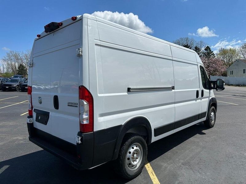2023 RAM ProMaster 2500 High RoofImage 11