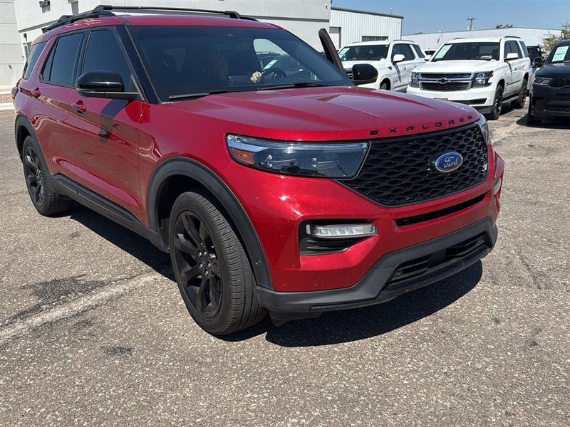 2020 Ford Explorer ST photo 7