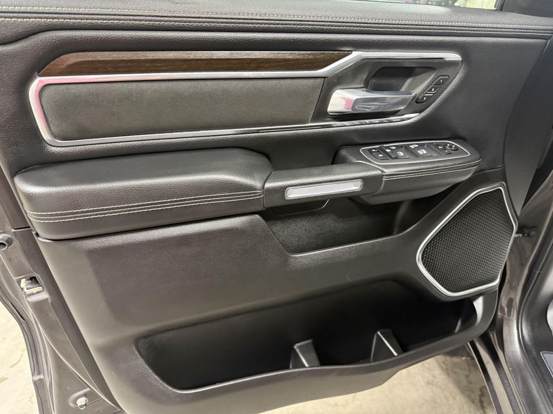 Used 2022 RAM 1500 LaramieImage 16