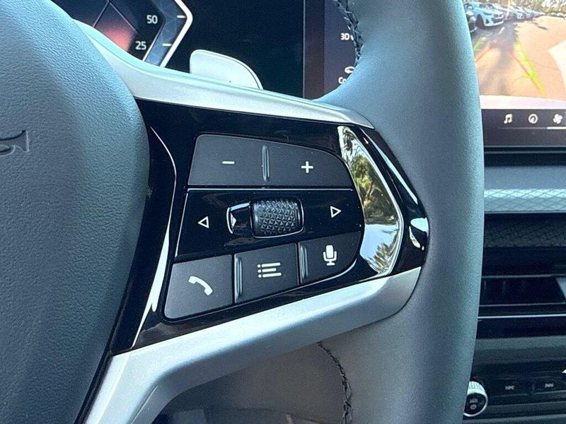 New 2026 BMW 3 Series 330i xDriveImage 22