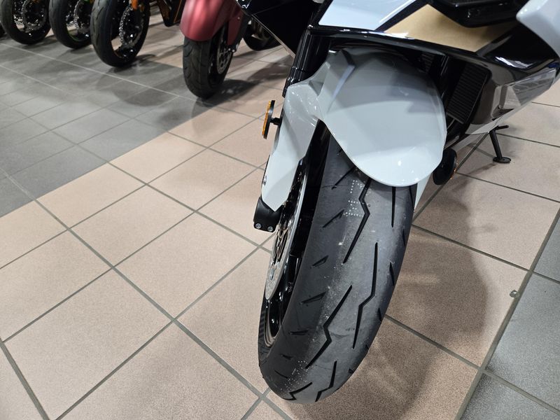 NEW 2026 KAWASAKI NINJA ZX6R Image 17