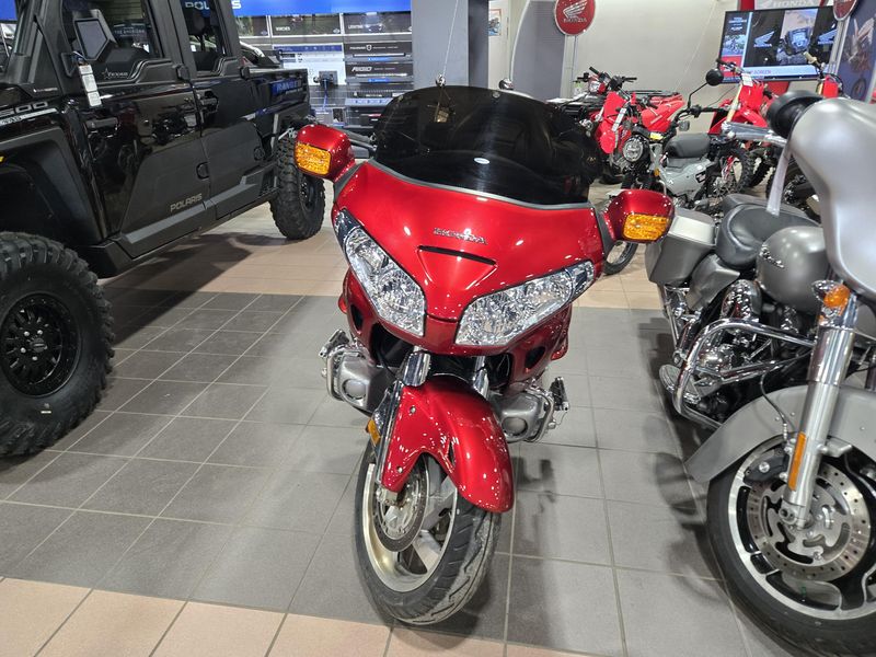 USED 2008 HONDA GOLD WING Image 4