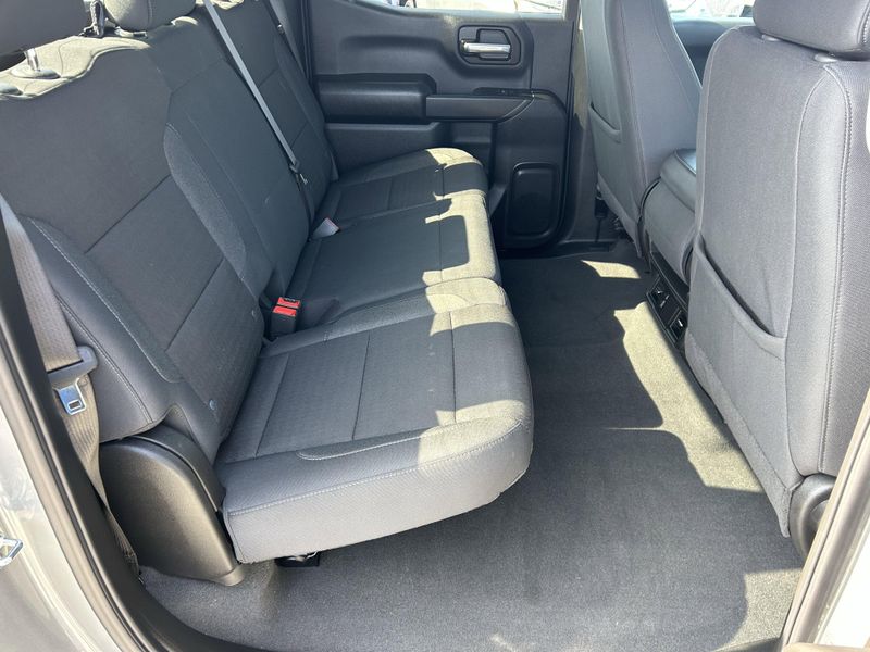Used 2025 Chevrolet Silverado 1500 CustomImage 12