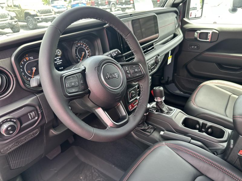 New 2025 Jeep Gladiator Rubicon X 4x4Image 23