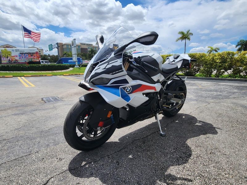 2026 BMW S 1000 RRImage 3