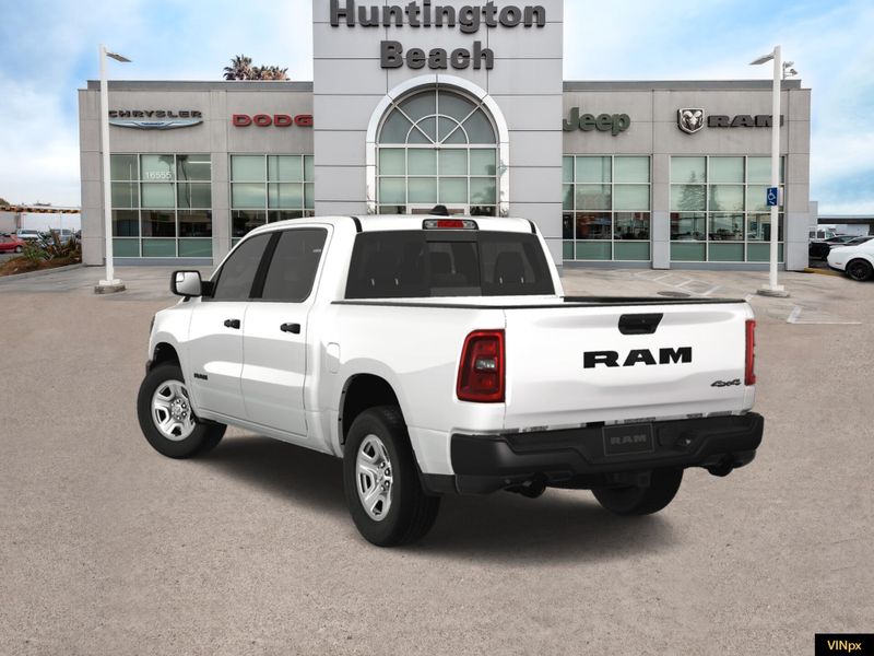 2025 RAM 1500 Tradesman Crew Cab 4x4Image 5