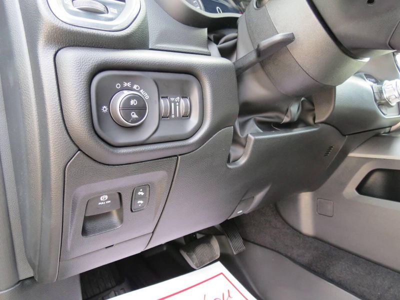 New 2026 RAM 1500 Laramie Crew Cab 4x4 5