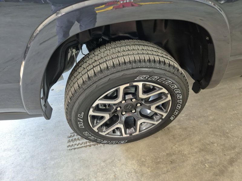 2025 RAM 1500 Laramie Crew Cab 4x4 5