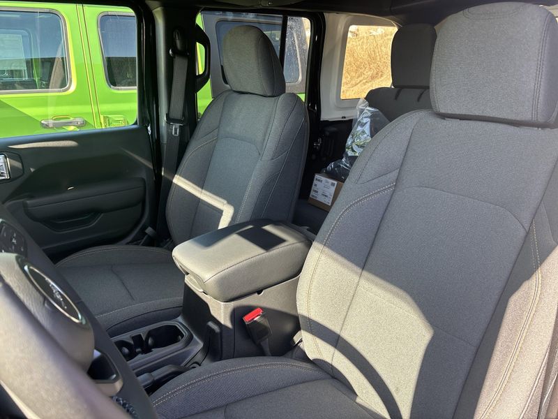 New 2026 Jeep Wrangler 4-door WillysImage 24