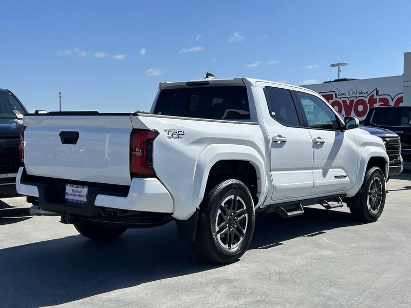 2024 Toyota Tacoma TRD SportImage 3