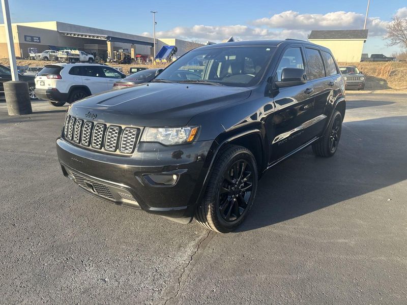 2022 Jeep Grand Cherokee WK Laredo XImage 1