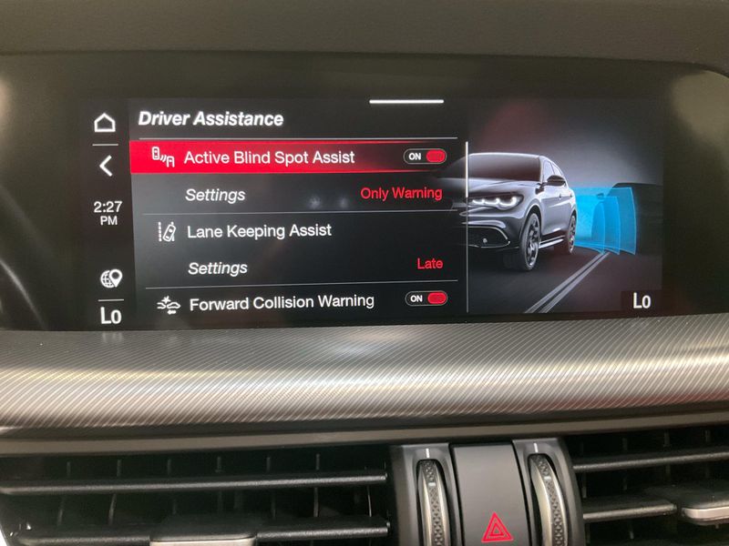 New 2026 Alfa Romeo Stelvio AwdImage 7