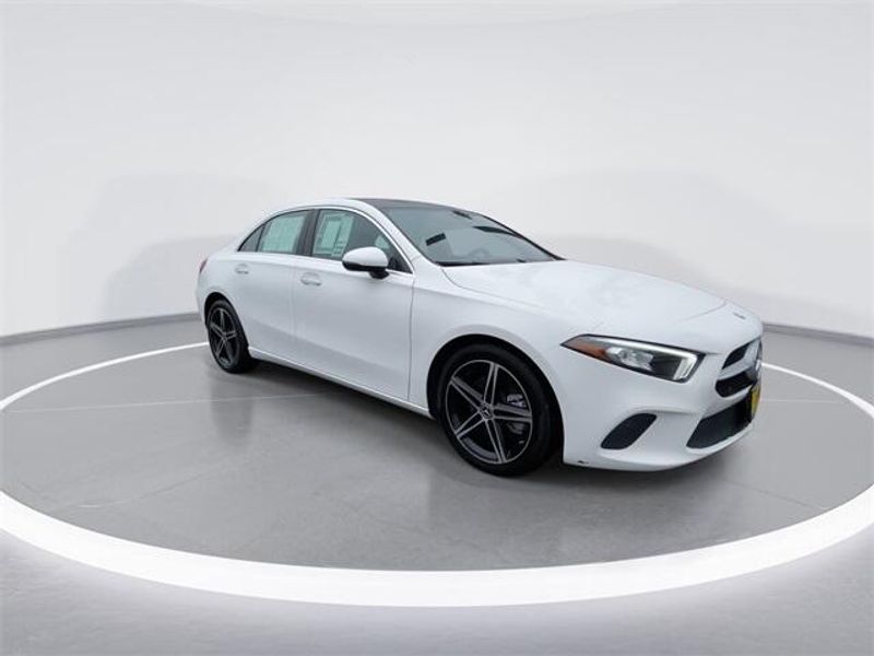 2022 Mercedes-Benz A 220 220Image 2