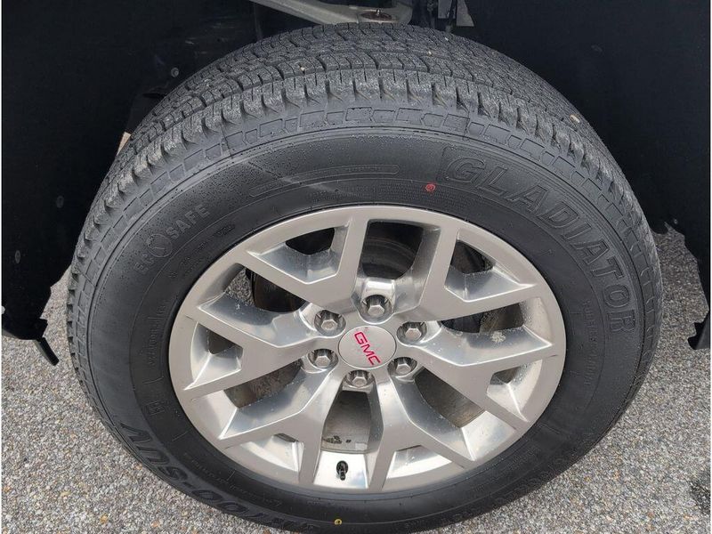 Used 2020 Chevrolet Silverado 1500 RSTImage 9