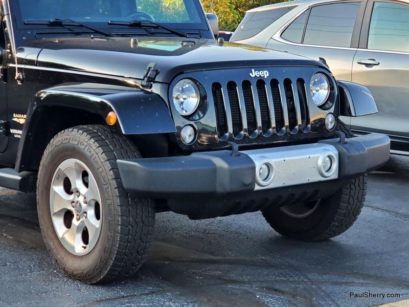 2015 Jeep Wrangler Sahara photo 10