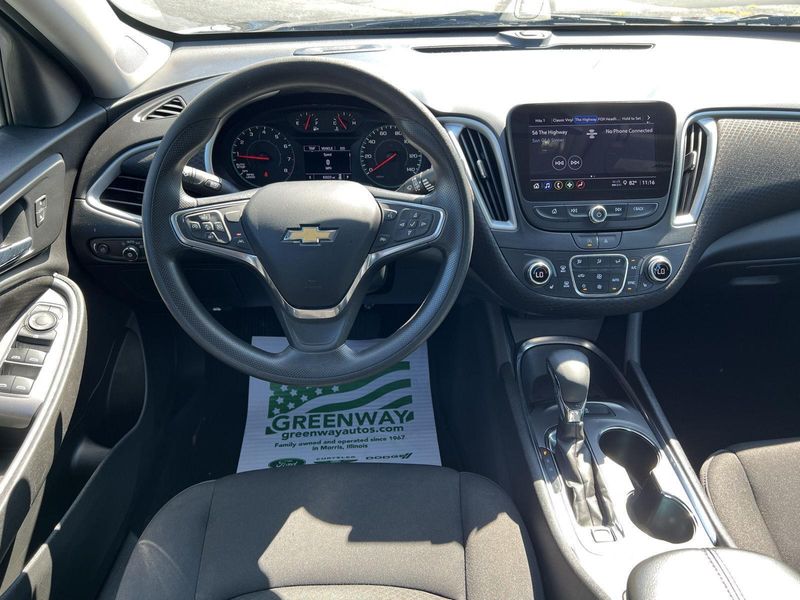 2023 Chevrolet Malibu 1LT photo 18