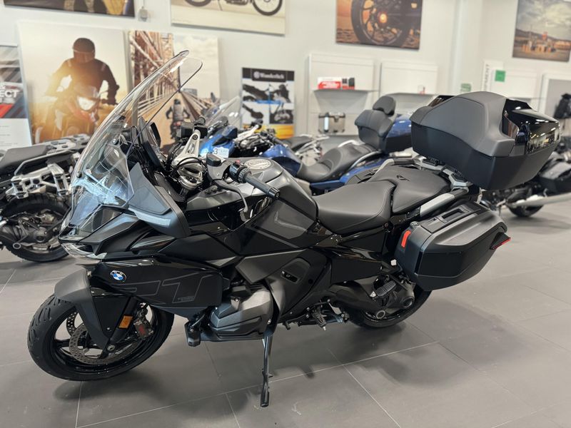 2026 BMW R 1300 RTImage 2
