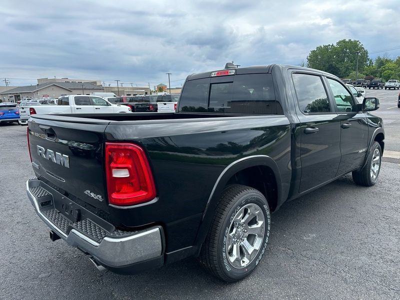 2025 RAM 1500 Big Horn Crew Cab 4x4 5