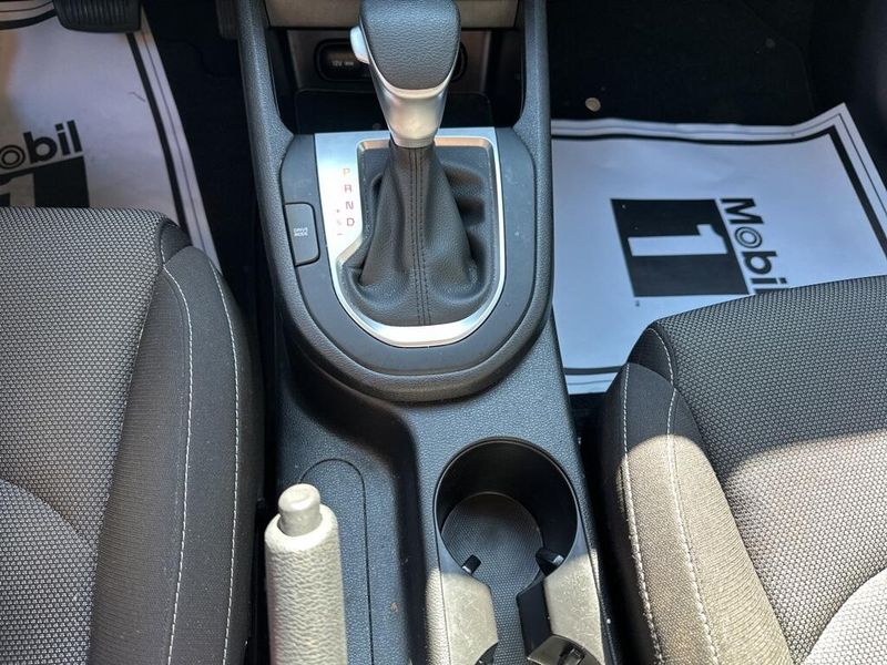 2023 Kia Forte LXSImage 27