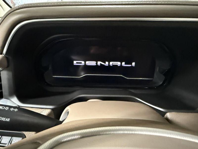 Used 2022 GMC Yukon DenaliImage 30