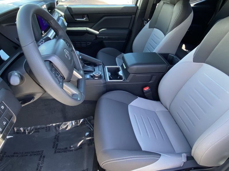 New 2025 Toyota Tacoma TRD Off Road HybridImage 14