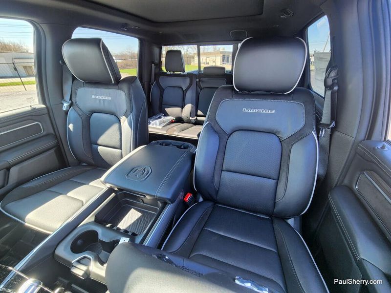 New 2026 RAM 1500 Laramie Crew Cab 4x4 5'7' Box