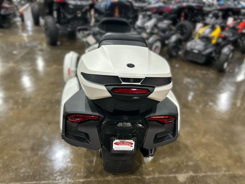 New 2026 Can-Am SPYDER RT SEA-TO-SKY (SE6) Image 15