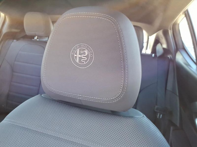 New 2026 Alfa Romeo Tonale Veloce AwdImage 15