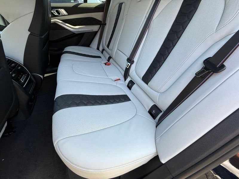 New 2026 BMW X5 M CompetitionImage 27