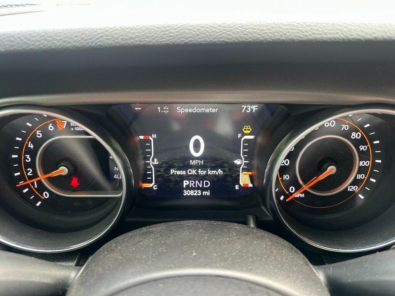 2021 Jeep Gladiator Sport photo 8