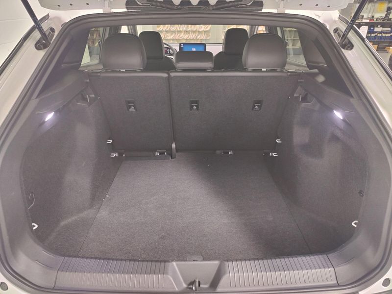 2023 Volkswagen ID.4 Image 12
