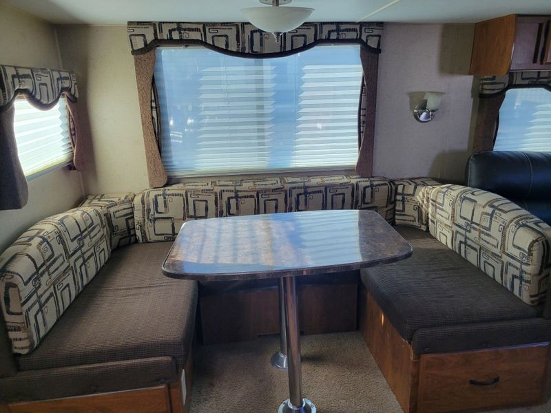 Used 2012 OUTDOORS RV TIMBER RIDGE 280RKS Image 12