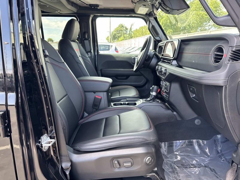 New 2026 Jeep Wrangler 4-door Rubicon
