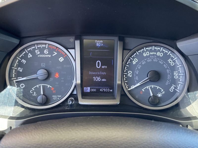 Used 2021 Toyota Tacoma TRD SportImage 28
