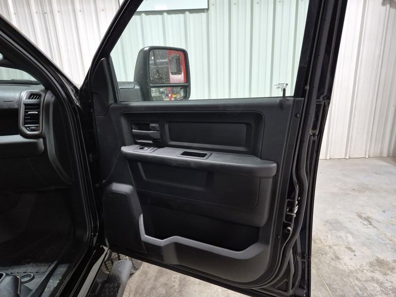 New 2025 RAM 2500 Tradesman Crew Cab 4x4 6