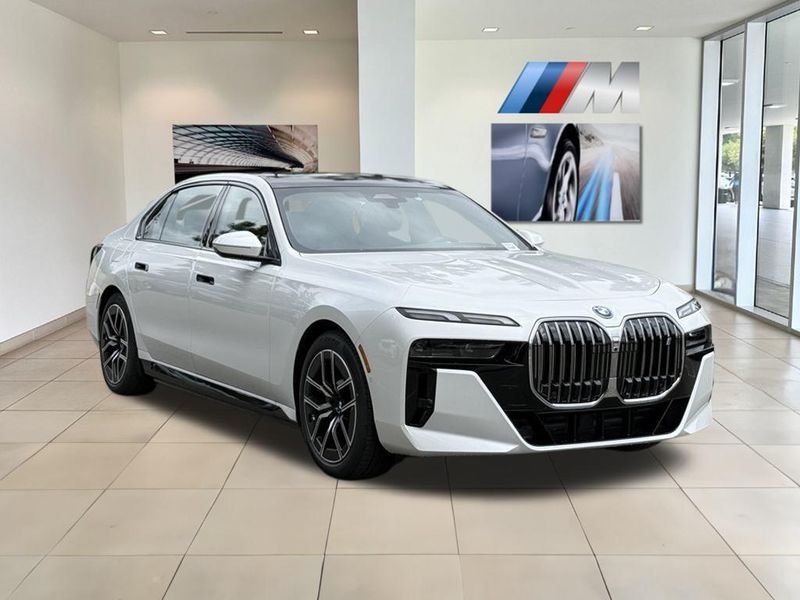 2025 BMW i7 eDrive50Image 4