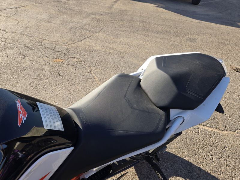 USED 2019 KTM DUKE 390 Image 11