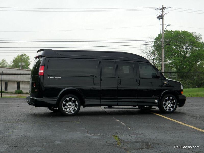 2018 GMC Savana 2500 Image 12