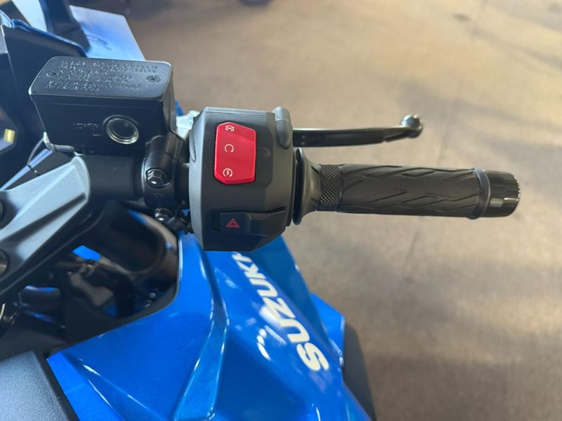 New 2026 Suzuki GSX-8R Image 16