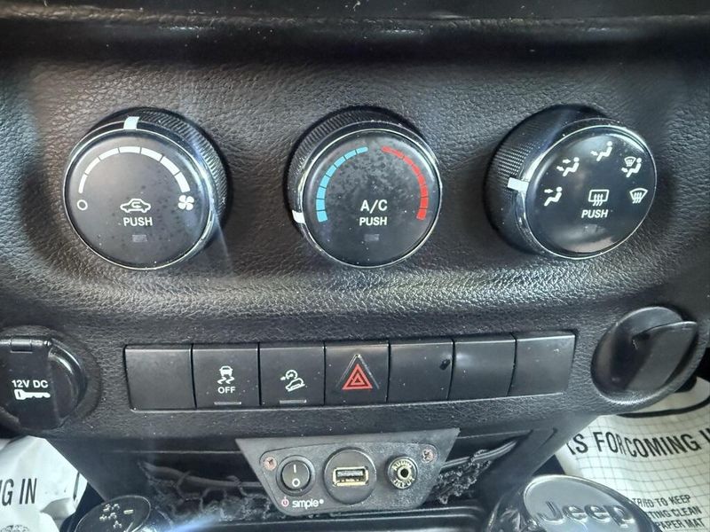2014 Jeep Wrangler Sport photo 19