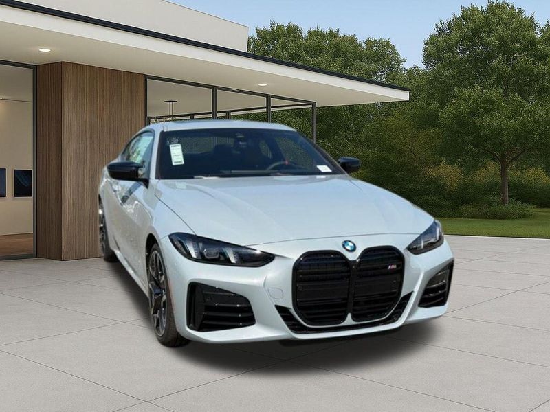 New 2026 BMW 4 Series M440iImage 5