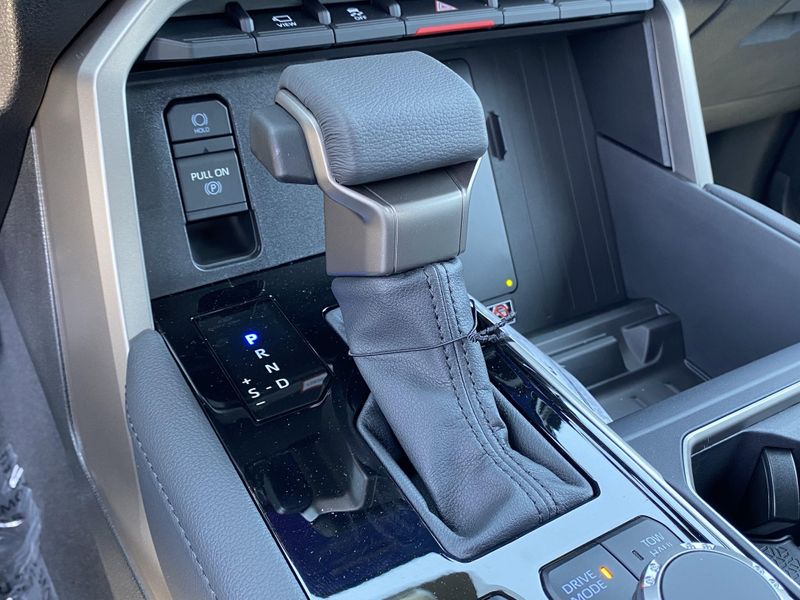 2025 Toyota Tundra LimitedImage 18