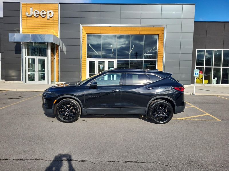 Used 2020 Chevrolet Blazer LTImage 2