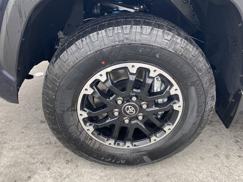 2025 Toyota Tundra SR5Image 8