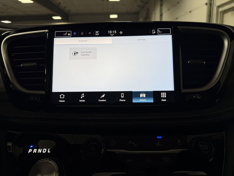 New 2026 Chrysler Pacifica SelectImage 32