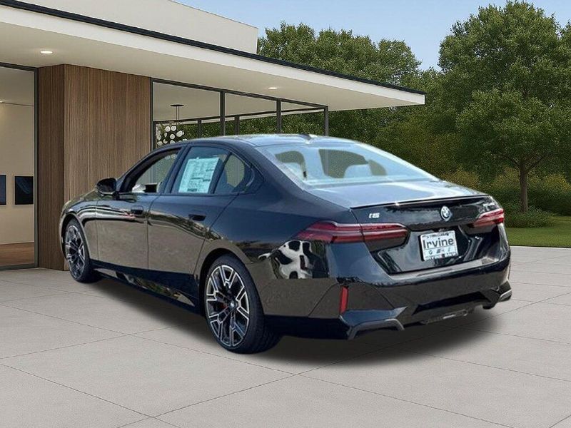Used 2027 BMW i5 eDrive40Image 12