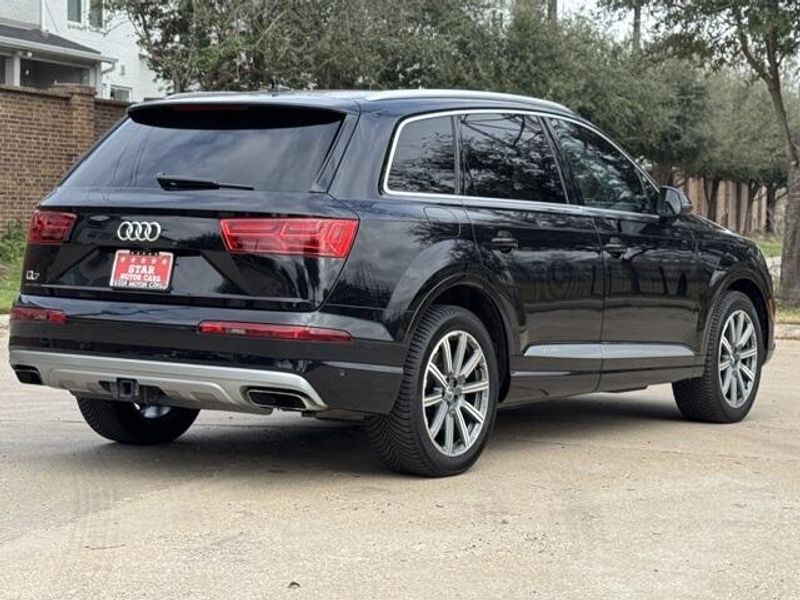 2019 Audi Q7 55 PrestigeImage 16